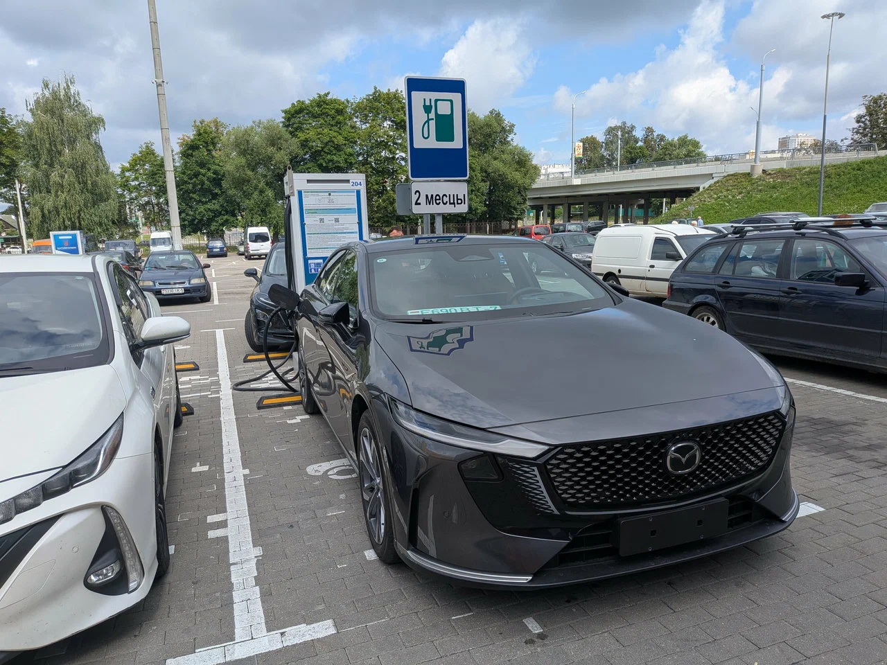 MAZDA EZ-6
